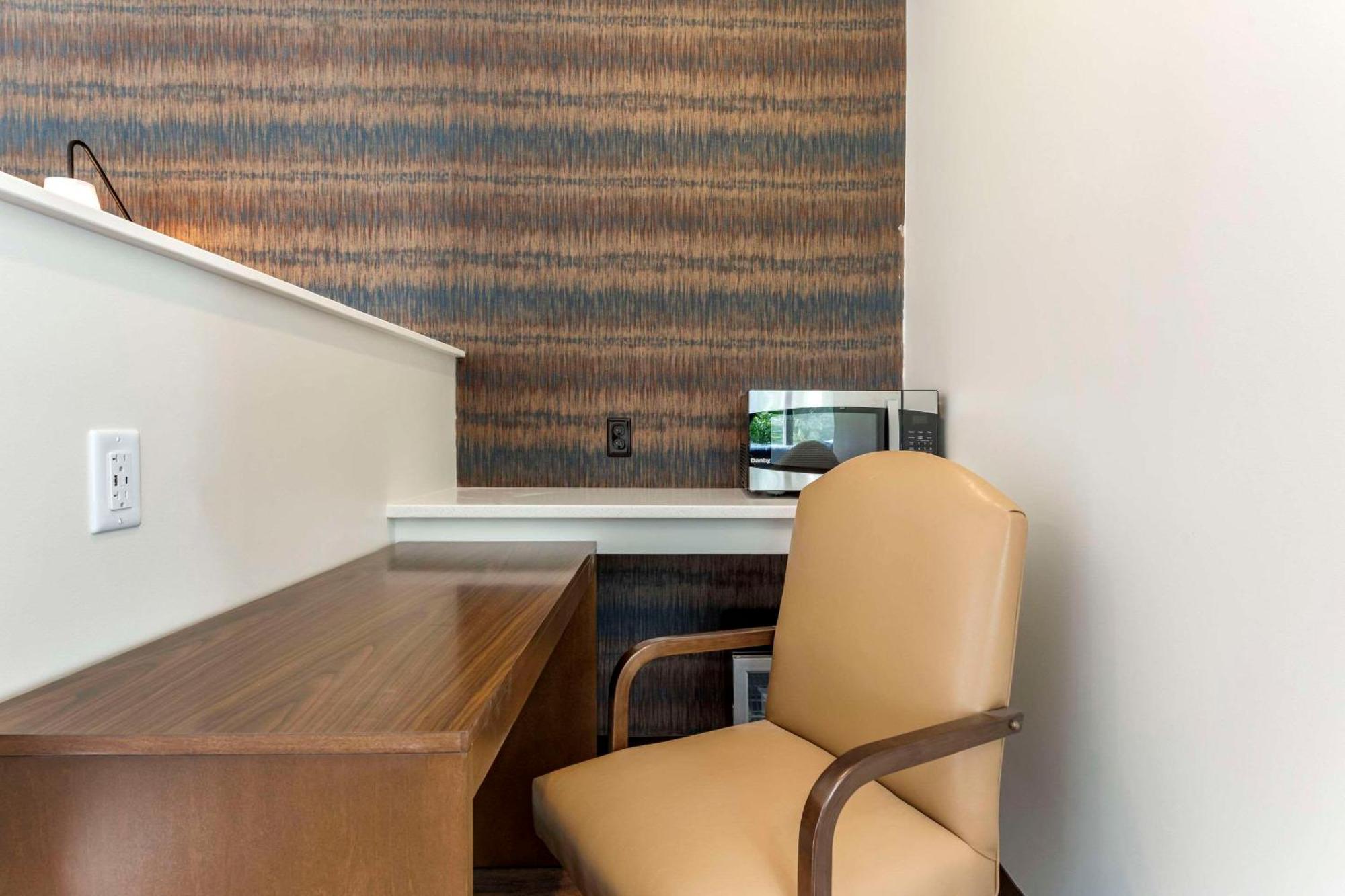 The Cranberry, Ascend Hotel Collection Моргантаун Экстерьер фото